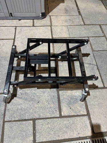 Hydraulic pool table - jack, lift